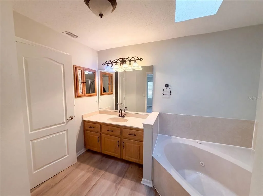 Photo of 431 HARBOUR LIGHTS DRIVE
