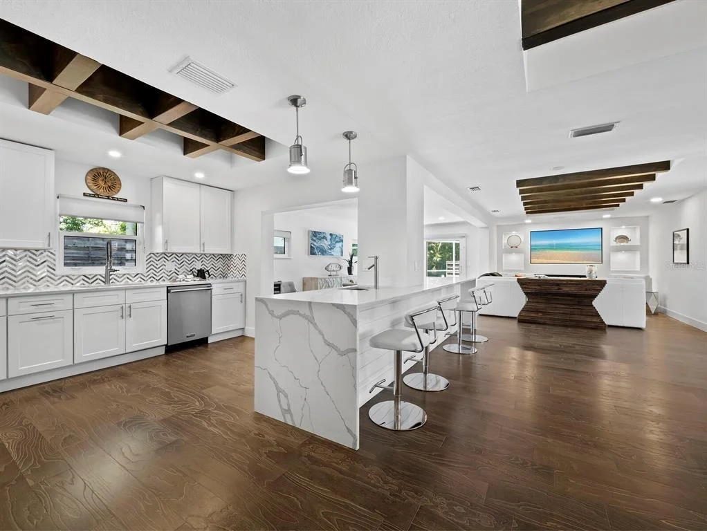 Photo of 622 TROPICAL CIRCLE