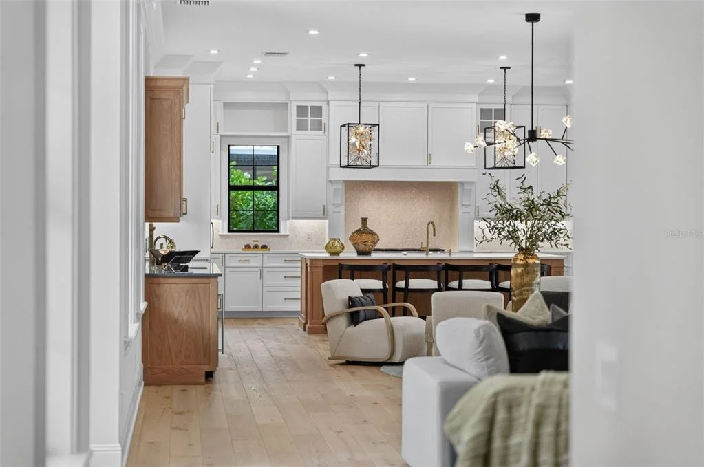 Photo of 656 TROPICAL CIRCLE