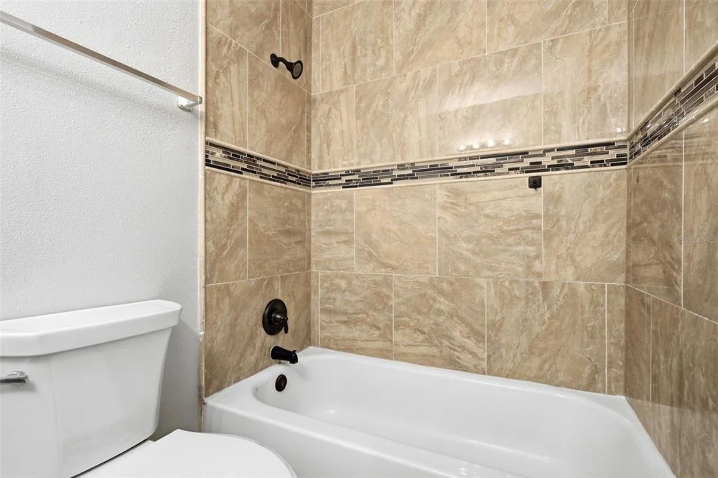 Photo of 483 SPRUCEVIEW DRIVE