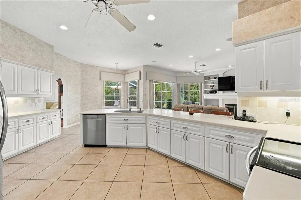 Photo of 8405 MAYBELLE DRIVE