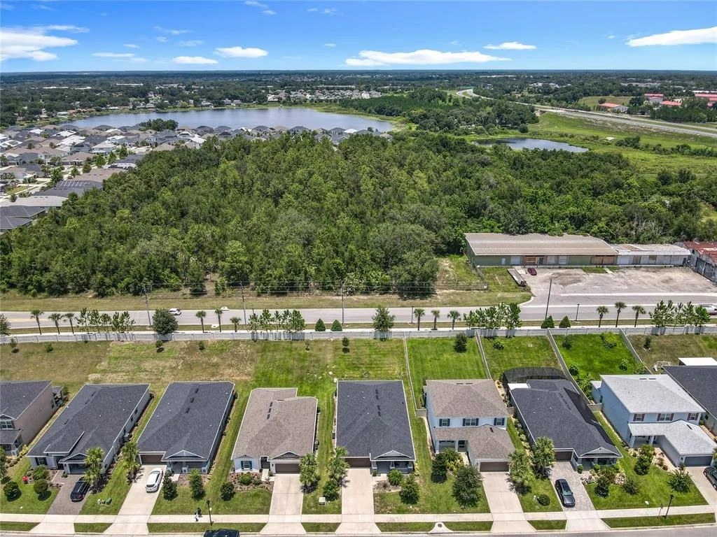 Photo of 991 LAKESIDE ESTATES DRIVE