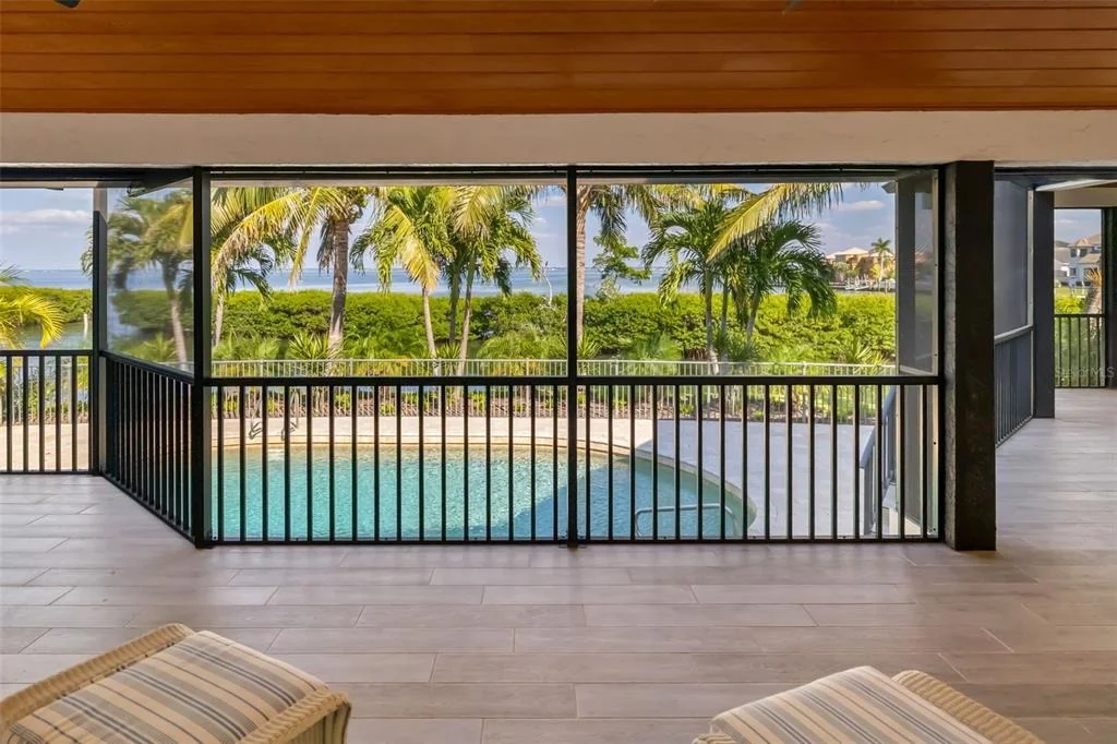 Photo of 560 HARBOR COVE CIRCLE