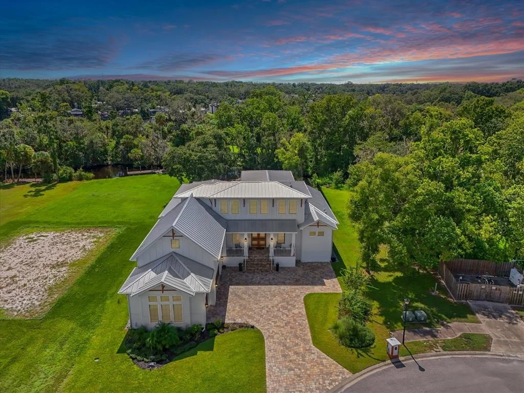 Photo of 8317 ALAFIA POINTE DRIVE