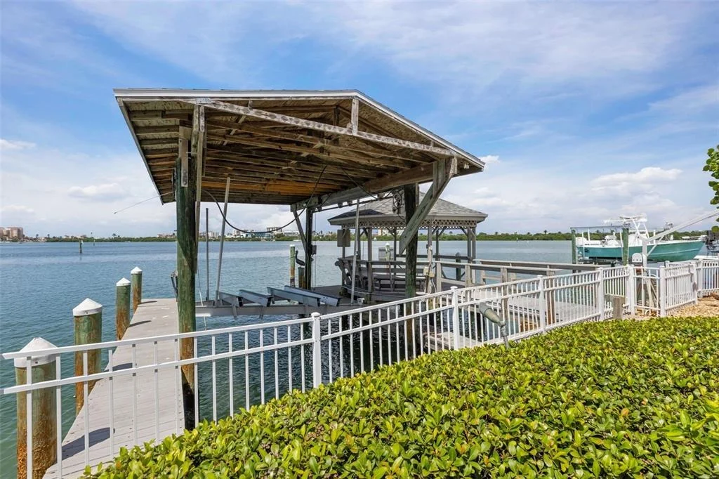 Photo of 290 BAYSIDE DRIVE