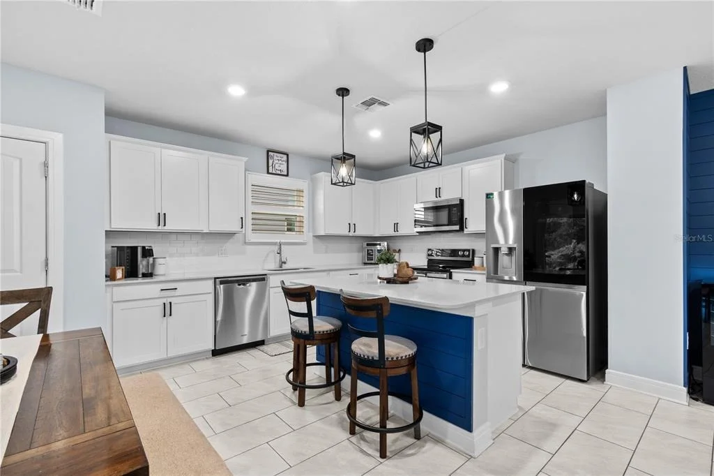 Photo of 9109 ROYAL RIVER CIRCLE