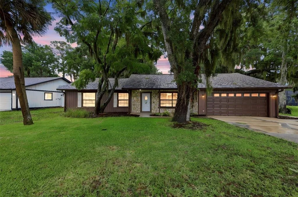 Photo of 483 SPRUCEVIEW DRIVE