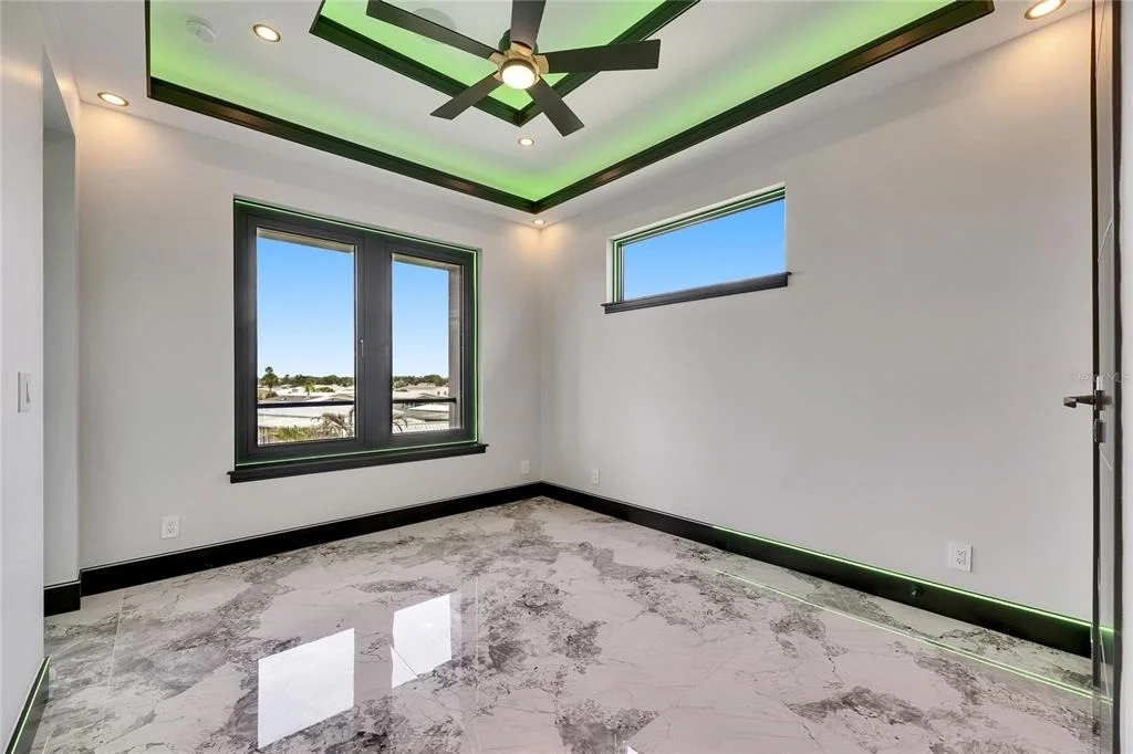 Photo of 6526 SIMONE SHORES CIRCLE