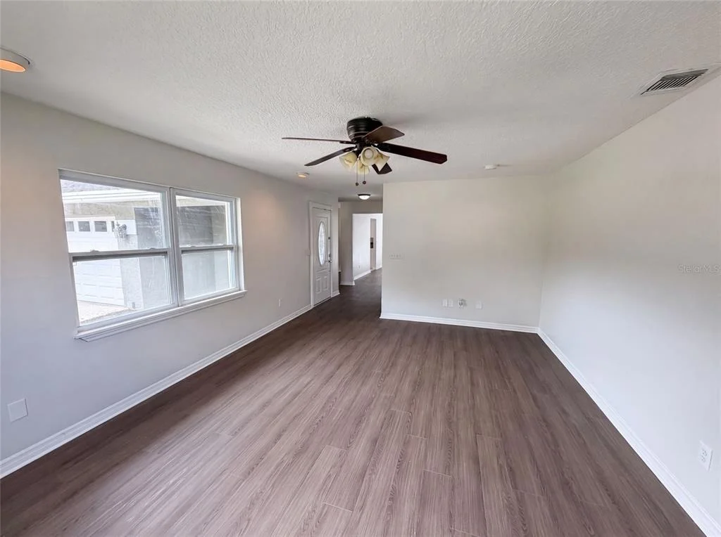 Photo of 963 SEQUOIA DRIVE