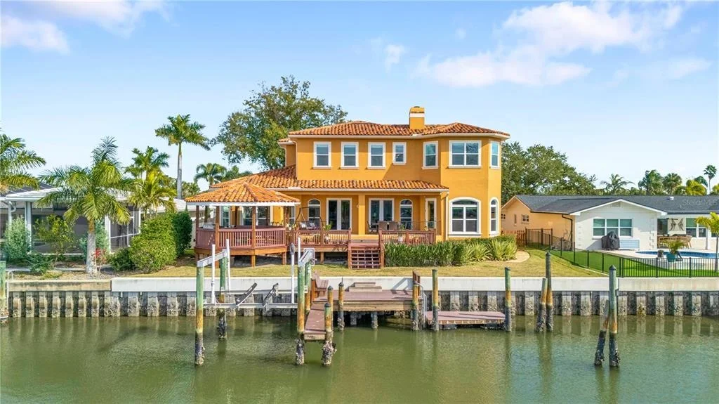 Photo of 3952 VERSAILLES DRIVE