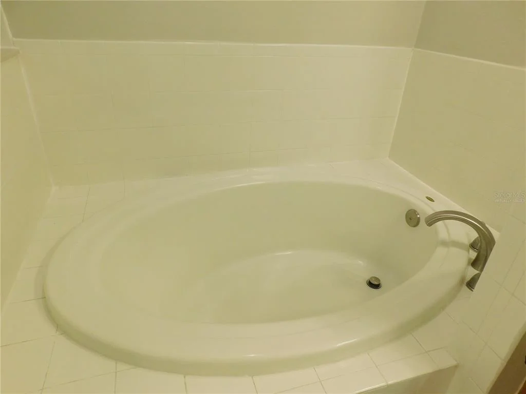 Photo of 12902 CATTAIL SHORE LANE