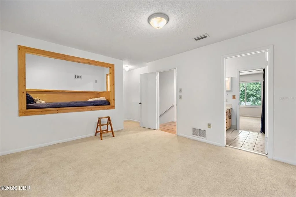 Photo of 7 WATERFRONT COURT
