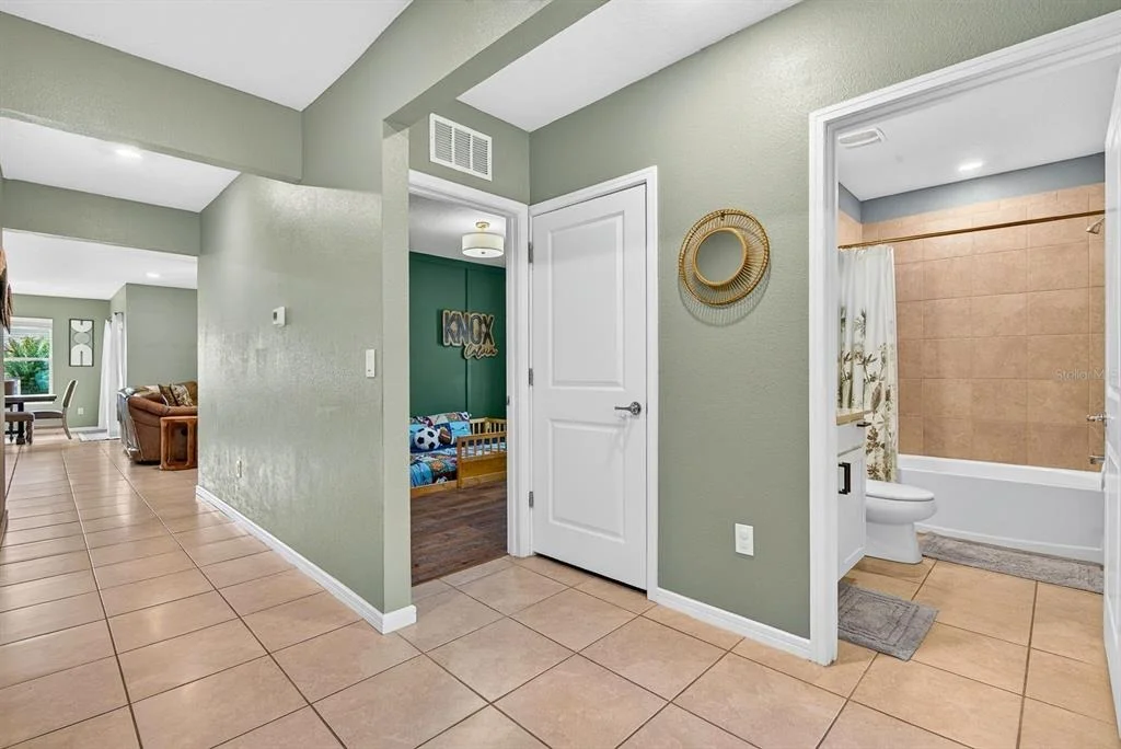 Photo of 9348 ROYAL RIVER CIRCLE