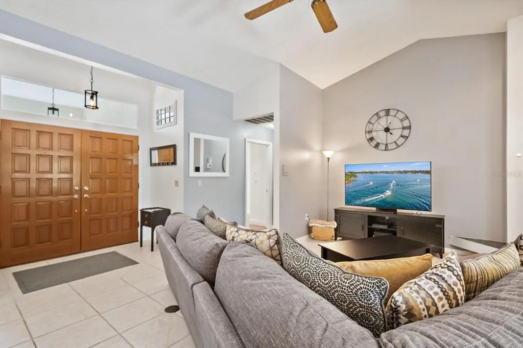 Photo of 4732 MEADOWVIEW CIRCLE