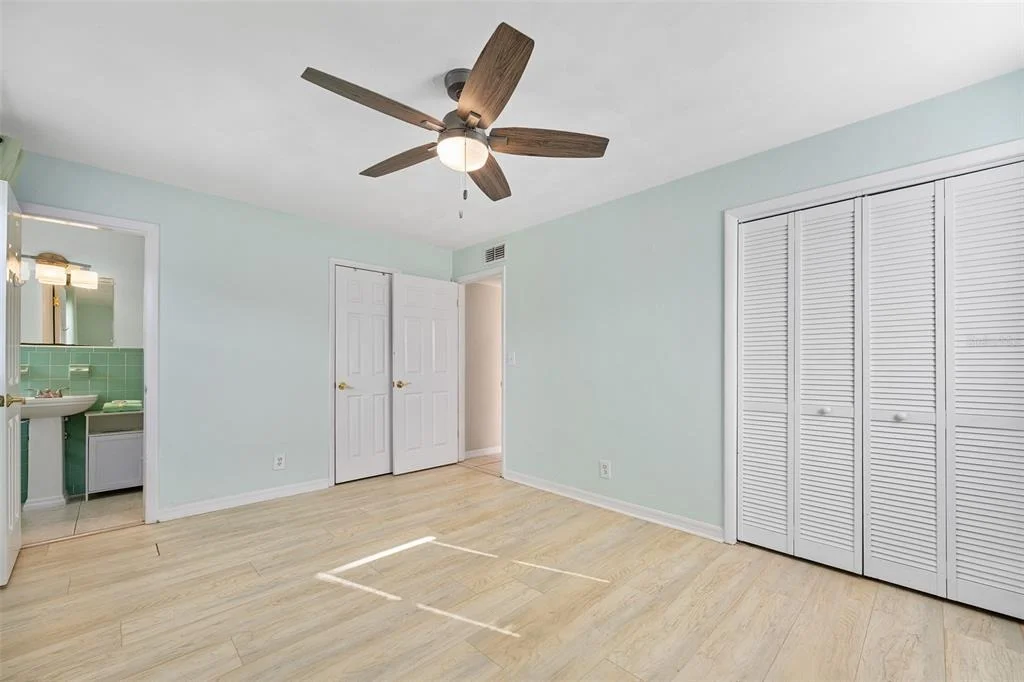Photo of 22 PLAZA DRIVE