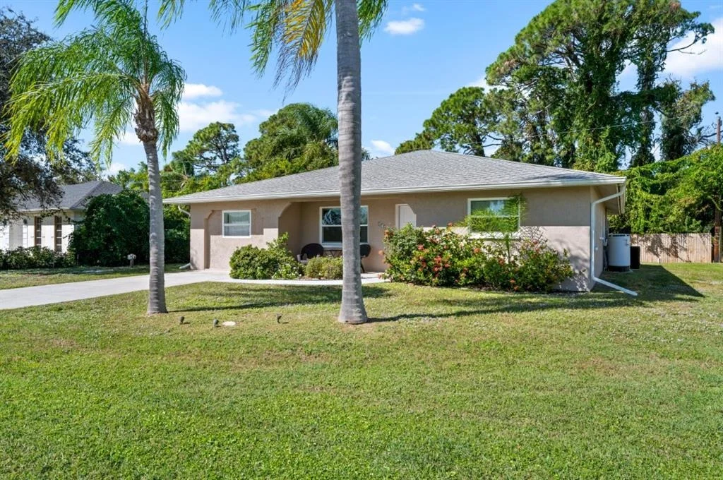 Photo of 874 ACADIA ROAD
