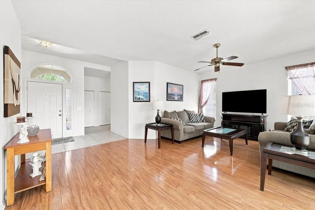 Photo of 4002 2ND DR NE