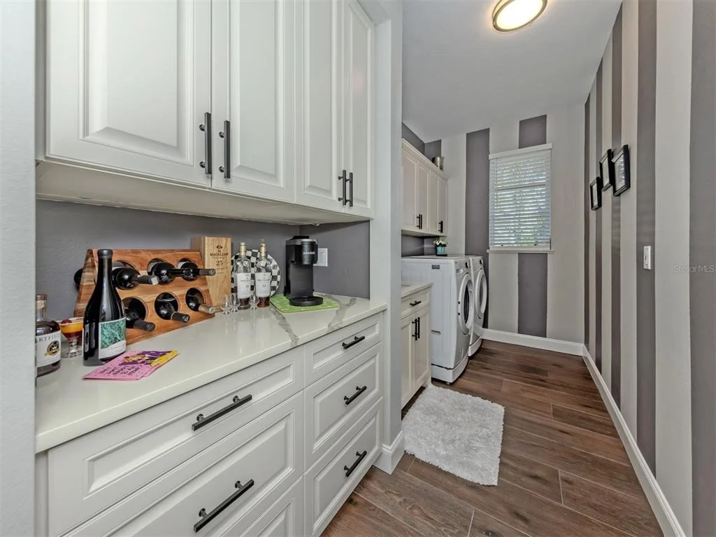 Photo of 143 WAYFOREST DRIVE