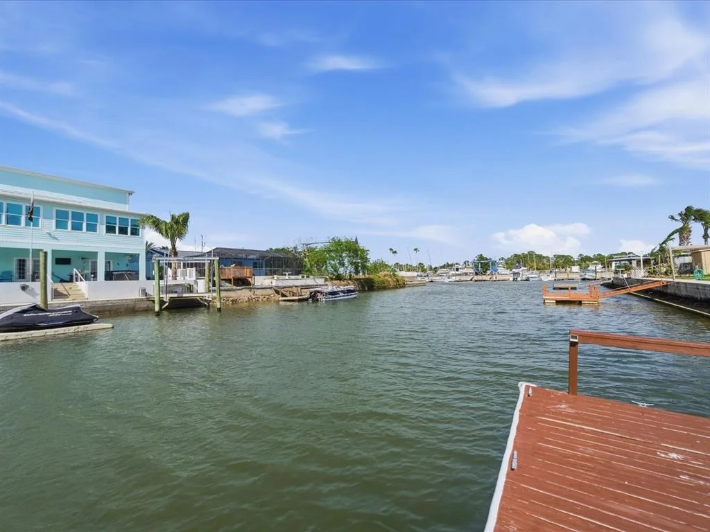 Photo of 4069 GULFVIEW DRIVE