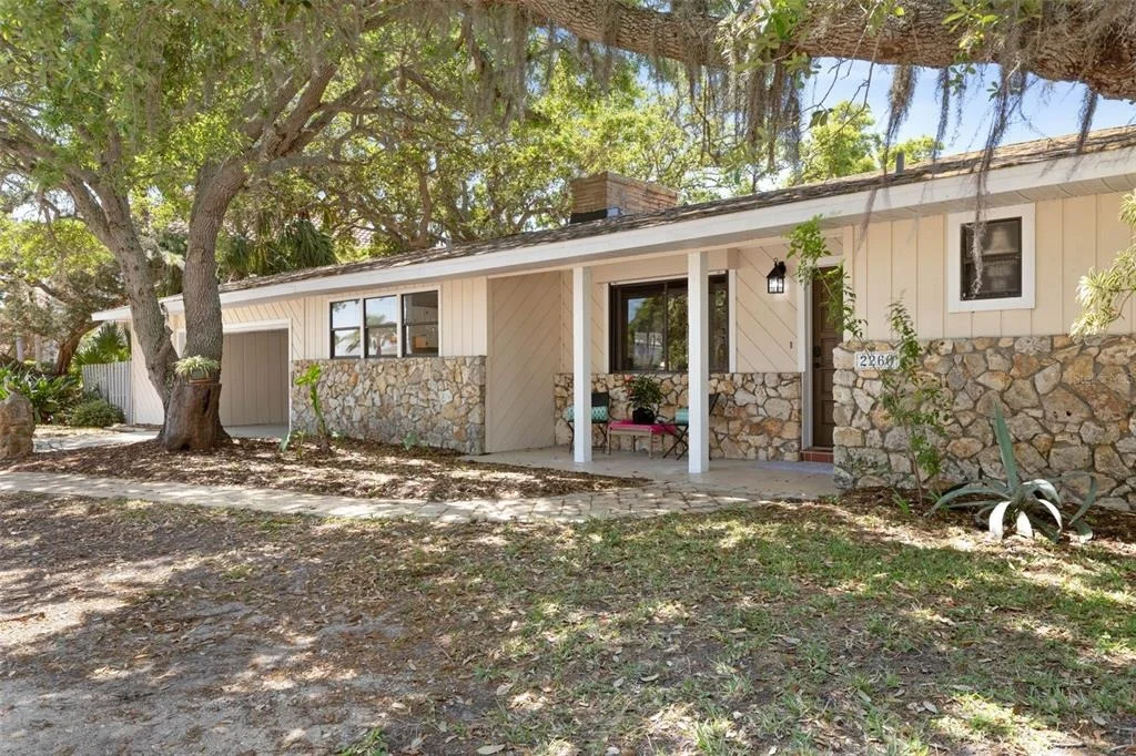 Photo of 2260 JOHN ANDERSON DRIVE