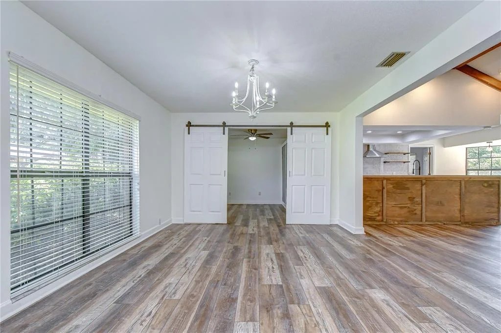 Photo of 1101 OAKRIDGE MANOR DRIVE