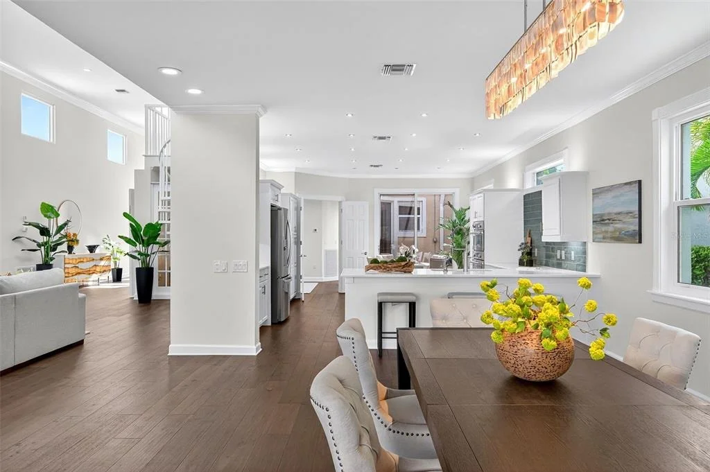 Photo of 3488 MISTLETOE LANE