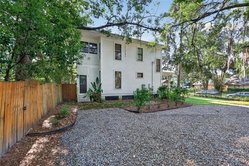 Photo of 819 SE 2ND STREET