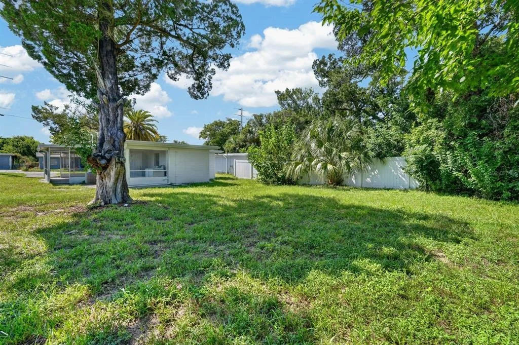 Photo of 2425 ANASTASIA DRIVE