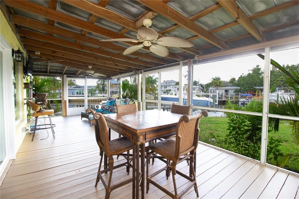 Photo of 318 CIRCLE DRIVE