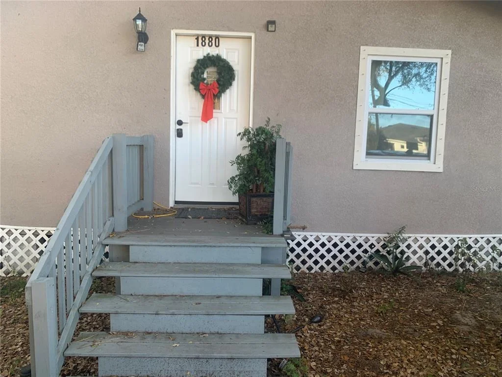 Photo of 1880 SYLVAN DRIVE