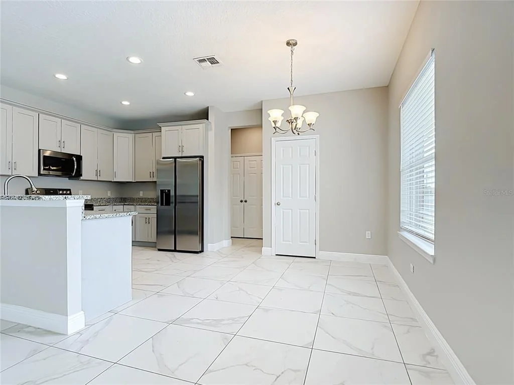 Photo of 106 OAK CIRCLE