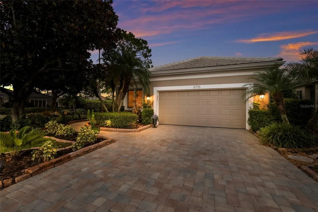 Photo of 8705 52ND DRIVE E