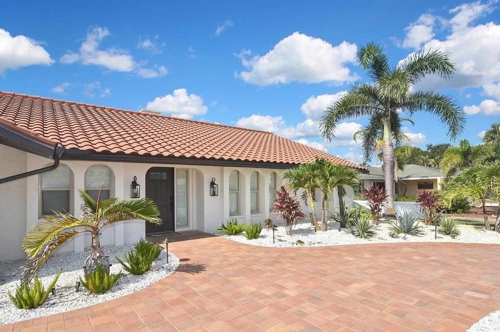 Photo of 429 DARLING DRIVE