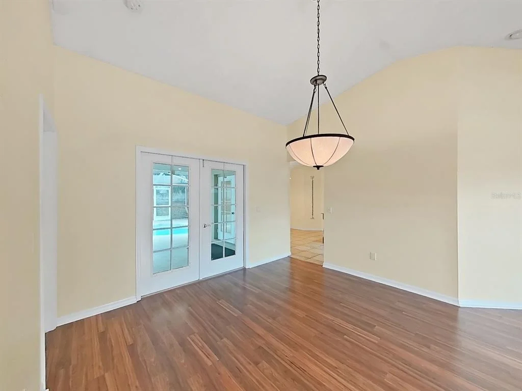 Photo of 611 TOMOKA DRIVE