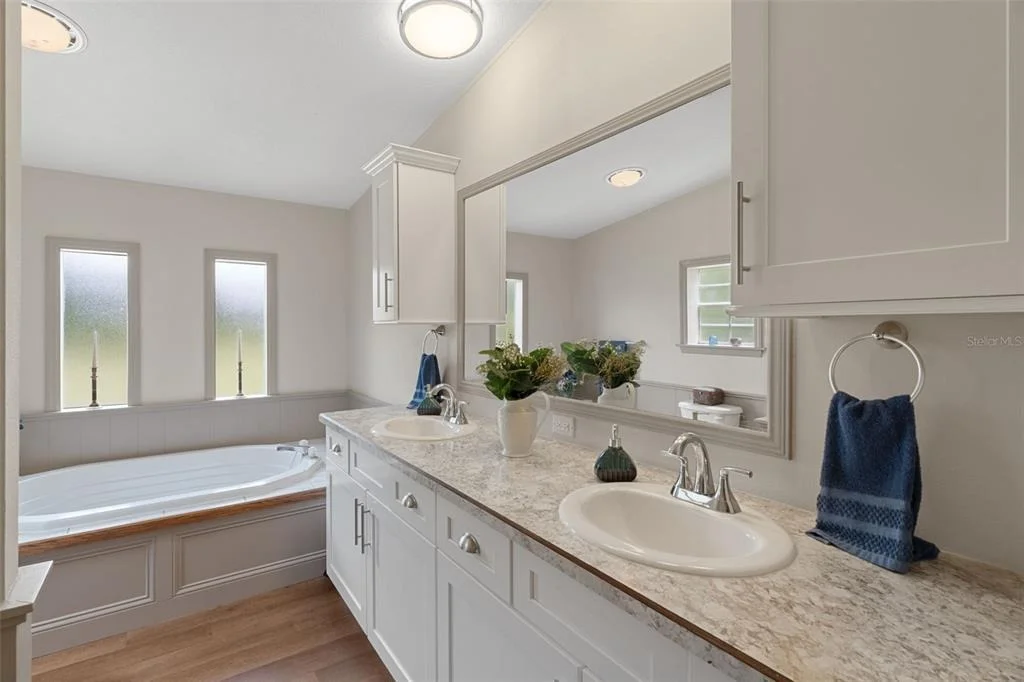 Photo of 26255 LAMBETH ROAD