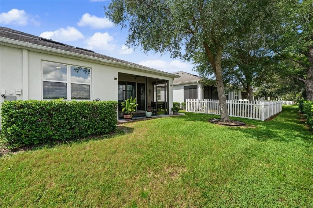 Photo of 33067 WINDELSTRAW DRIVE