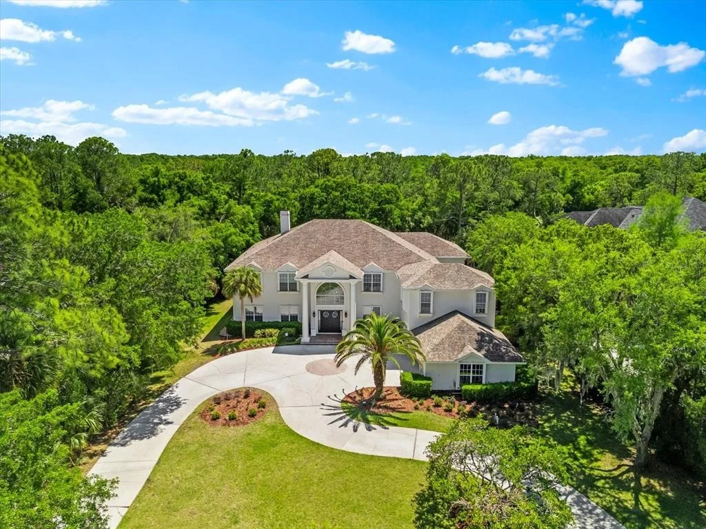 Photo of 6413 MACLAURIN DRIVE