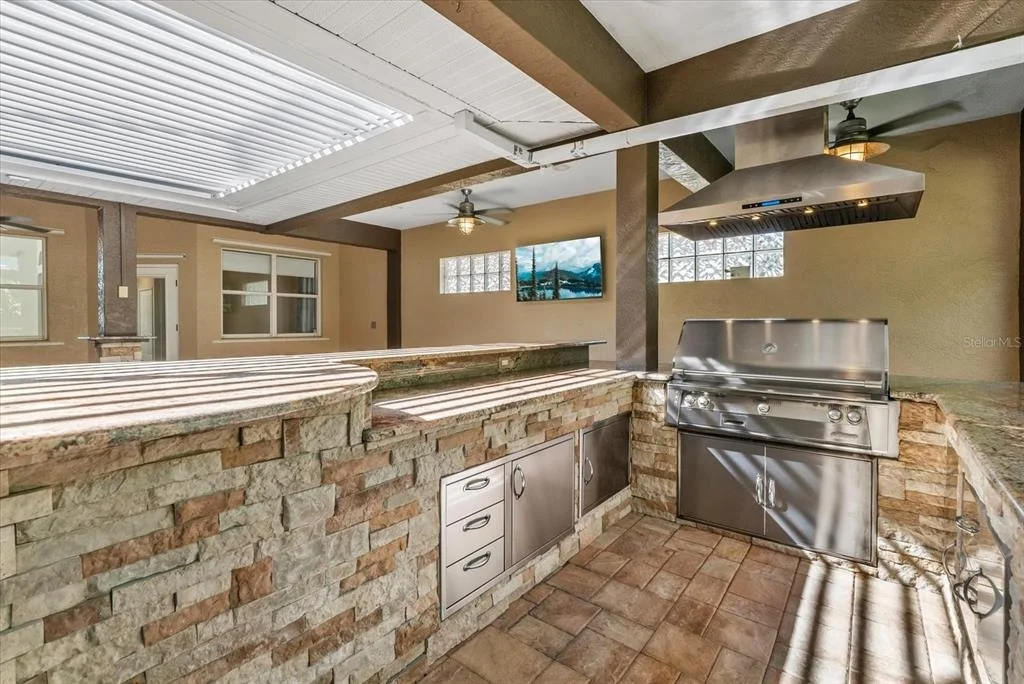 Photo of 4239 CORSO VENETIA BOULEVARD