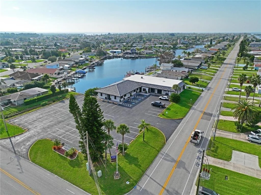Photo of 4933 SHELL STREAM BOULEVARD