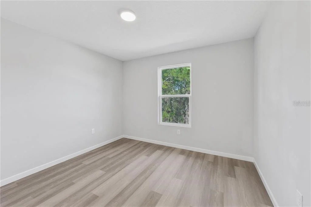 Photo of 84 SPRINGWOOD DRIVE