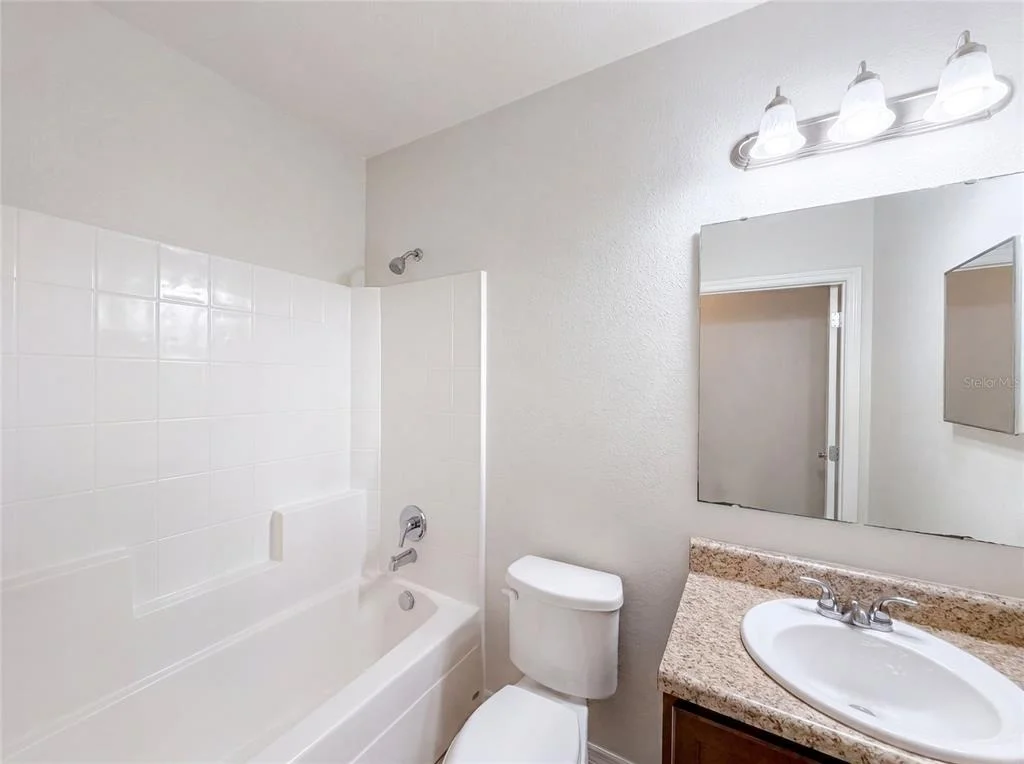 Photo of 1048 BETHPAGE ROAD