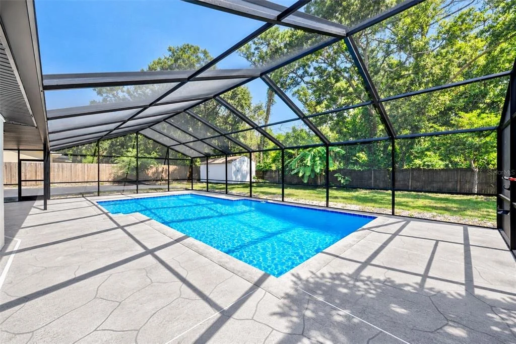 Photo of 1595 OAK LANE