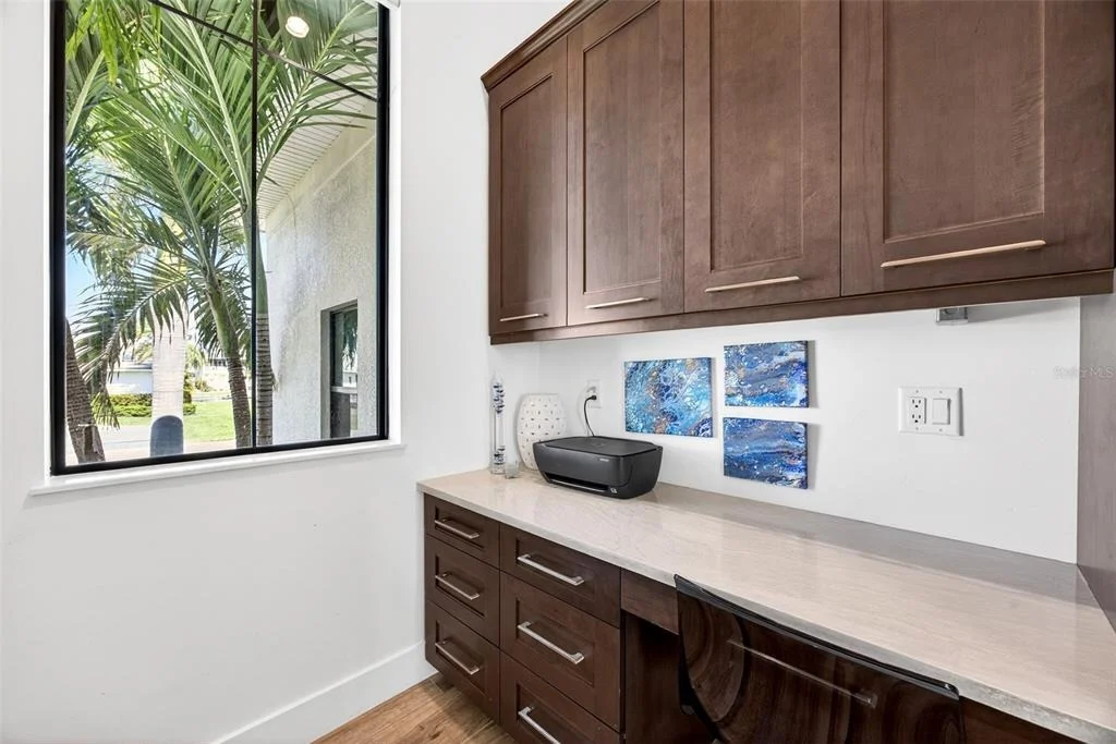 Photo of 125 COLONY POINT DRIVE
