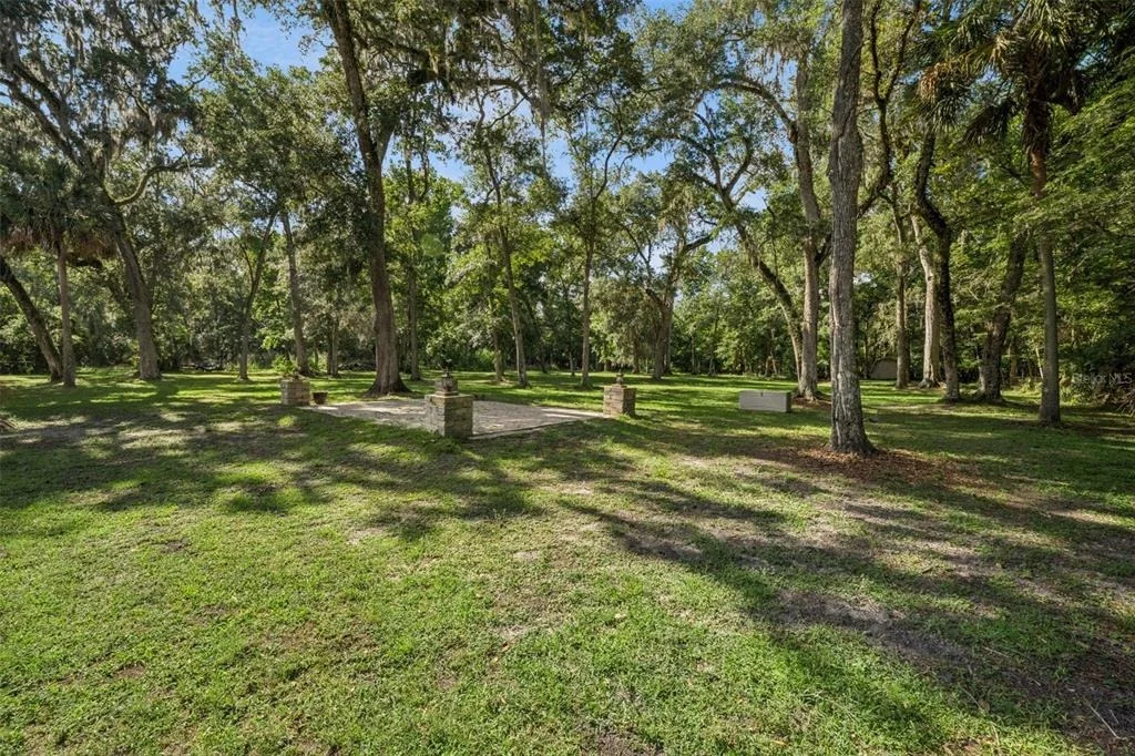 Photo of 21033 VIOLET ROAD