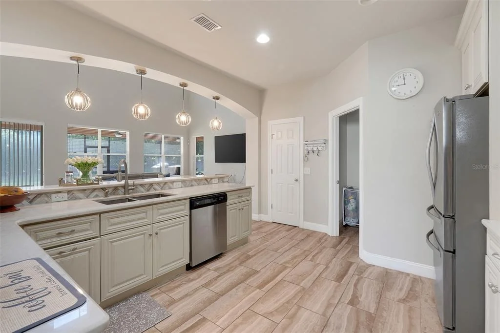 Photo of 11045 LEMAY DRIVE