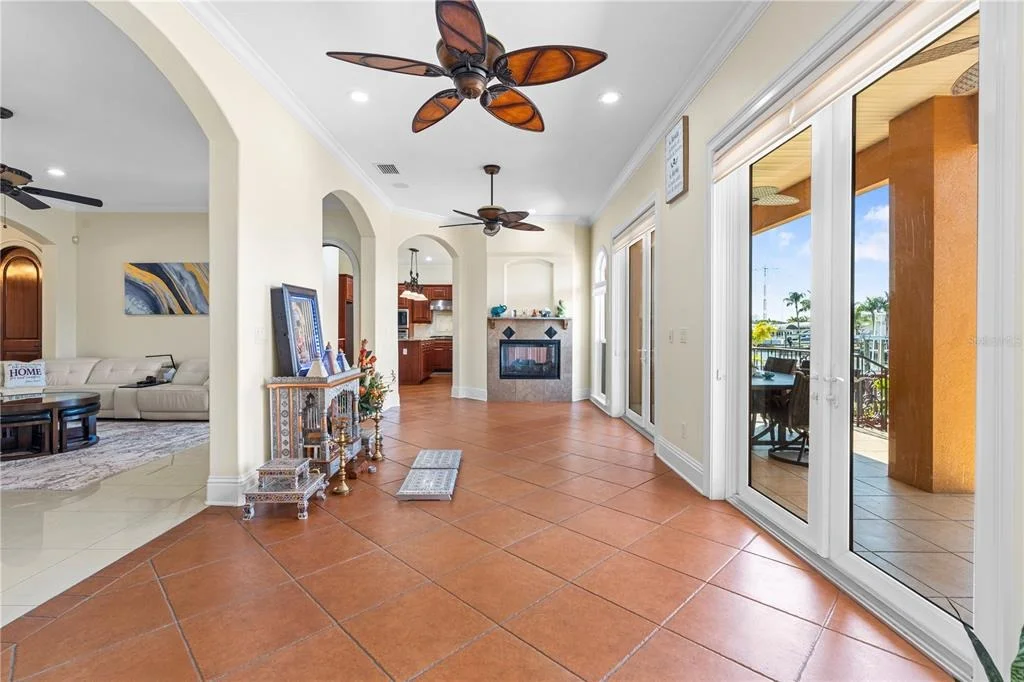 Photo of 3952 VERSAILLES DRIVE