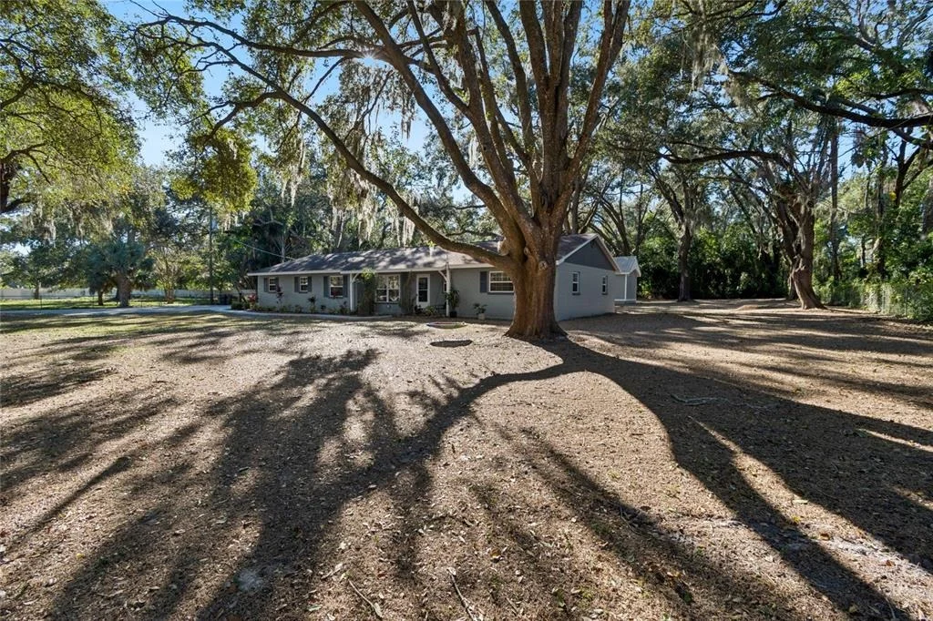 Photo of 9628 DAVIS ROAD