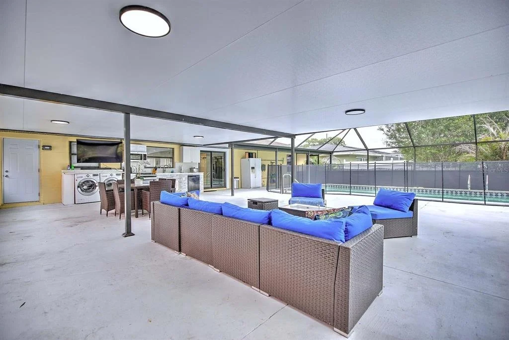 Photo of 4160 LAKEVIEW DRIVE