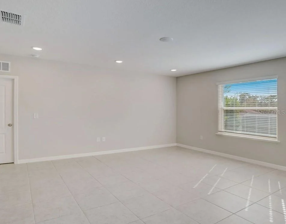 Photo of 604 BROADOAK DRIVE