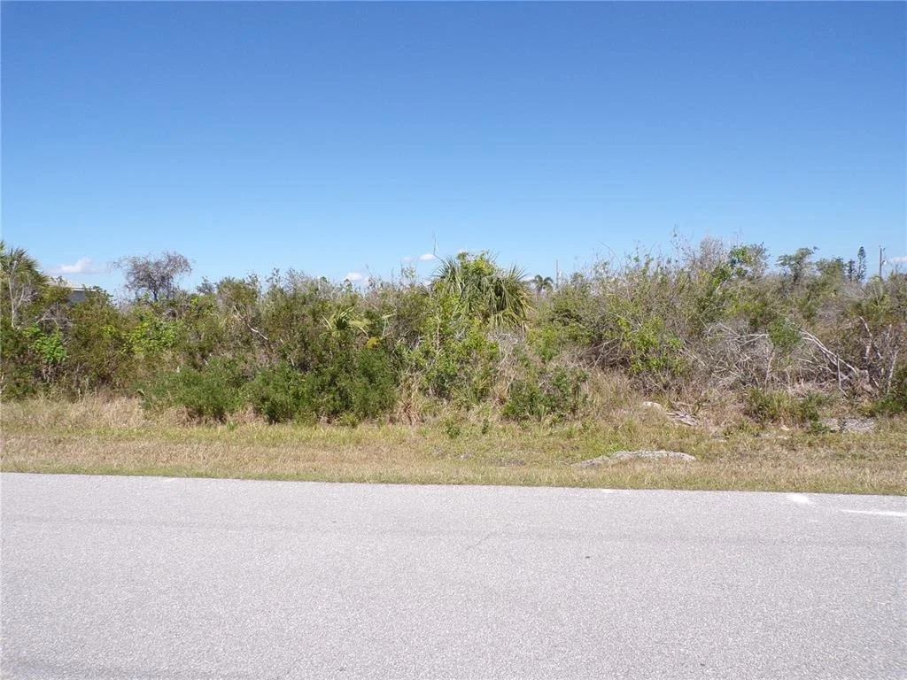 Photo of 15547 MCCOMB CIRCLE